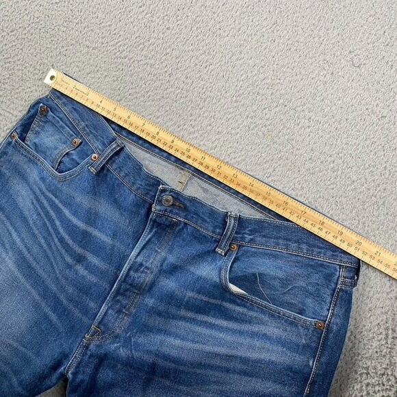 Levi's 501 Original Fit Jeans Men's 40x30 Blue Medium Wash - Picture 4 of 10